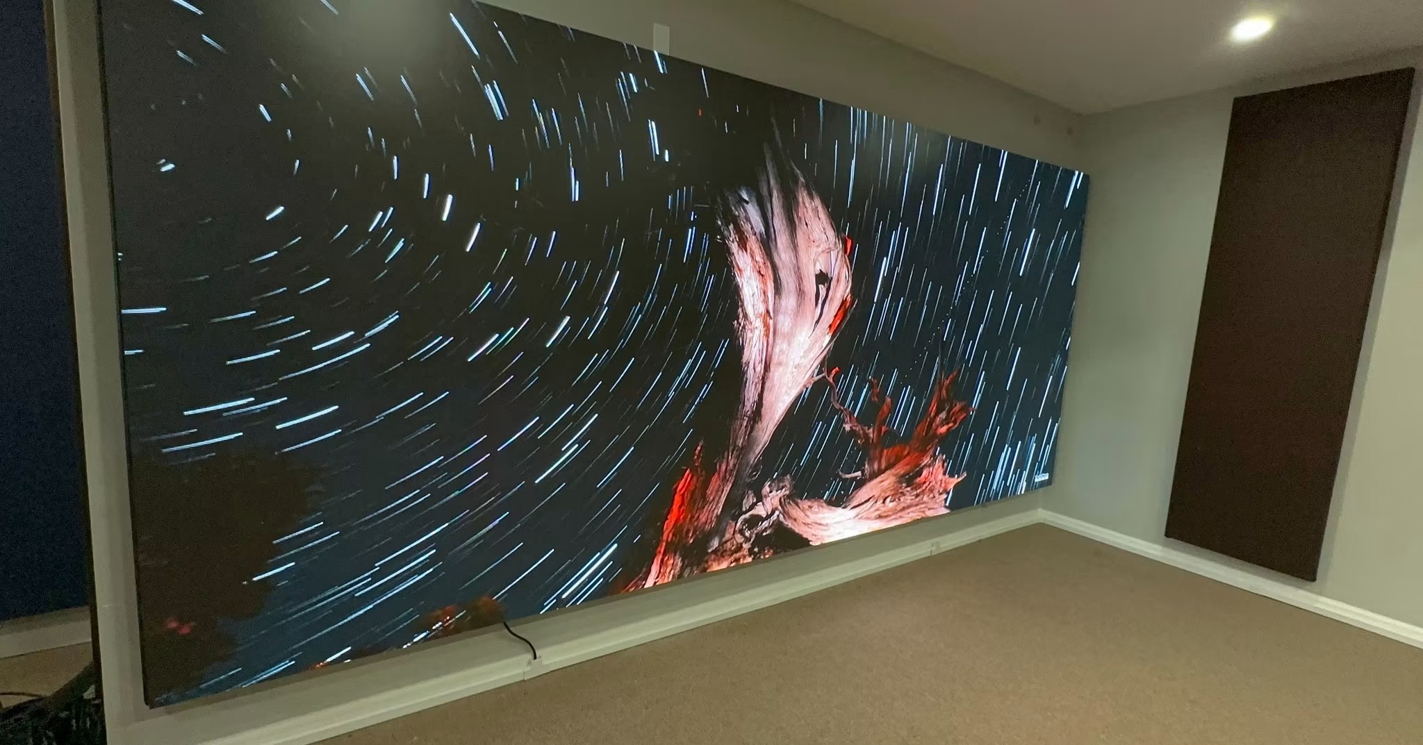Led display technical training session with technicians and screens