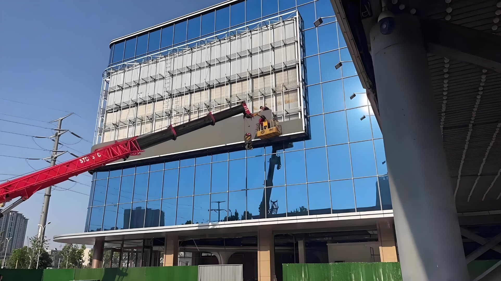 Outdoor LED display on a campus