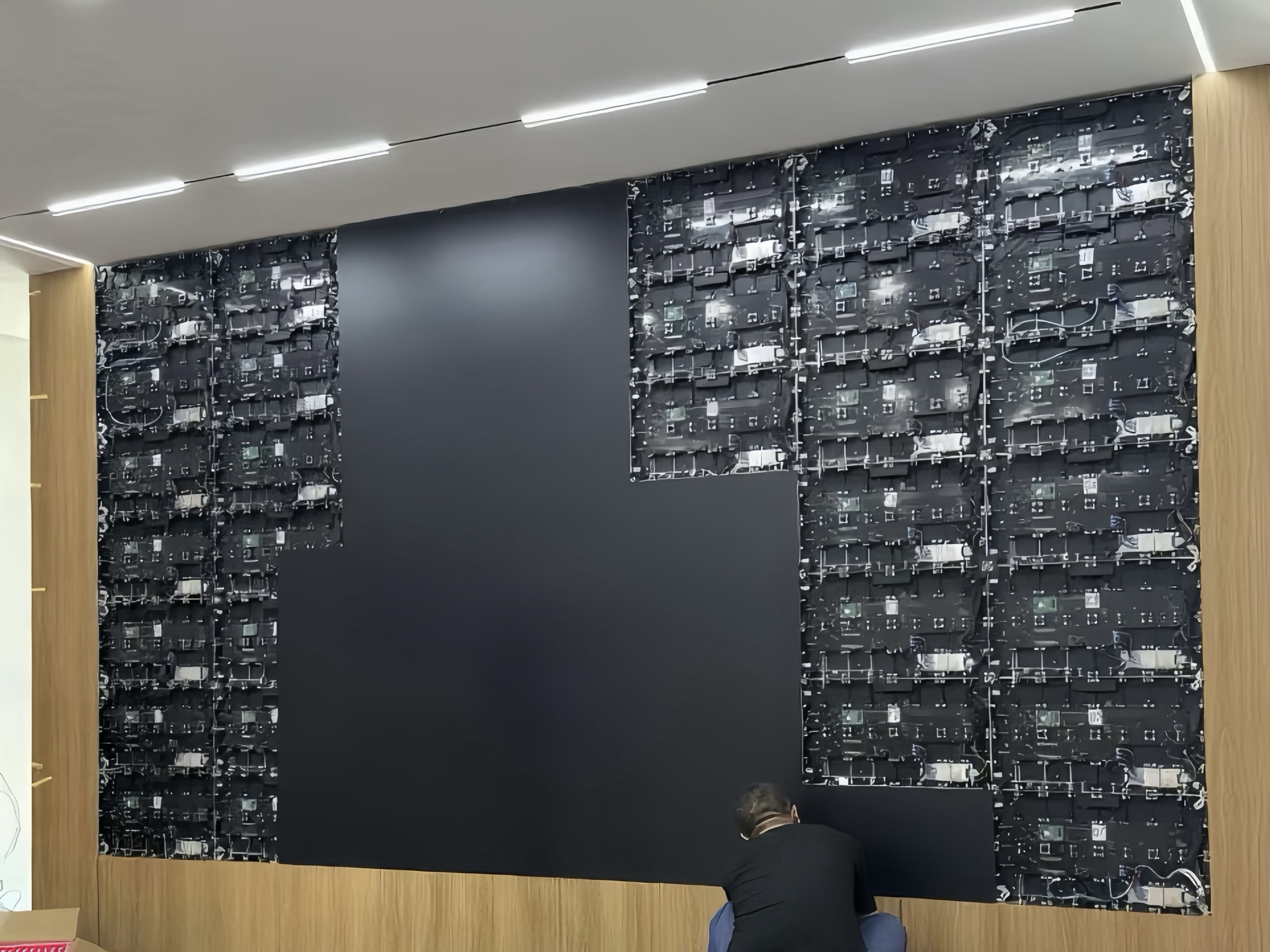 dvLED display in use