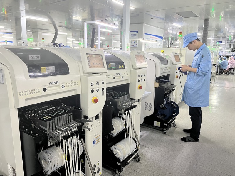 SMT Production Line - LED display manufacturing
